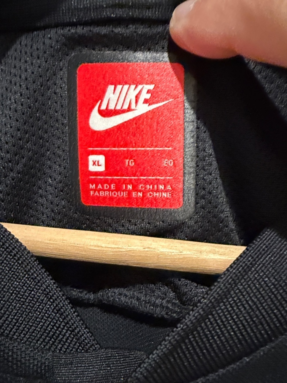 Nike Men’s black Short Sleeve Polo - Picture 2 of 5